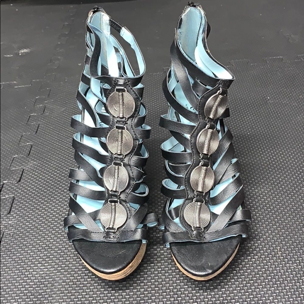 Miranda Lambert Black 4” Wedge